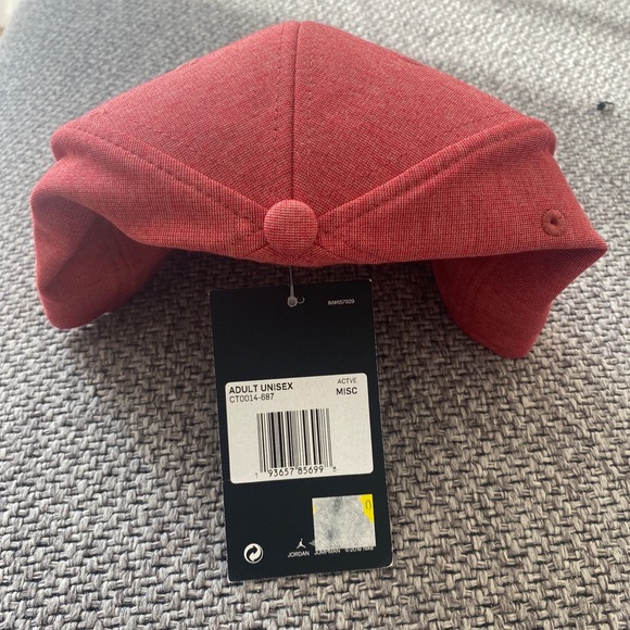 Jordan Classic 99 Metal Jumpman Hat Unisex red - Picture 4 of 4